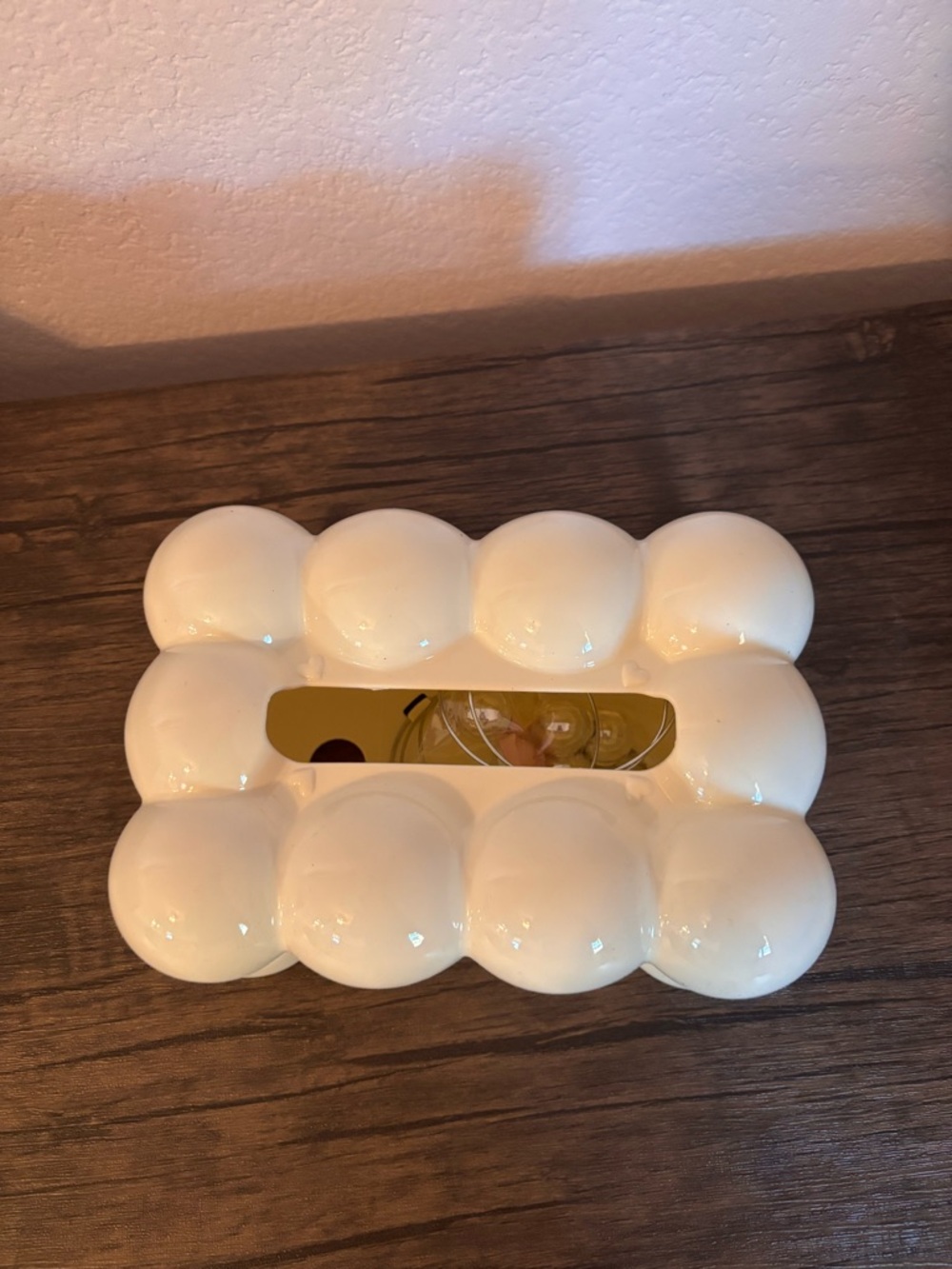 Tissue box - Picture 2 of 3